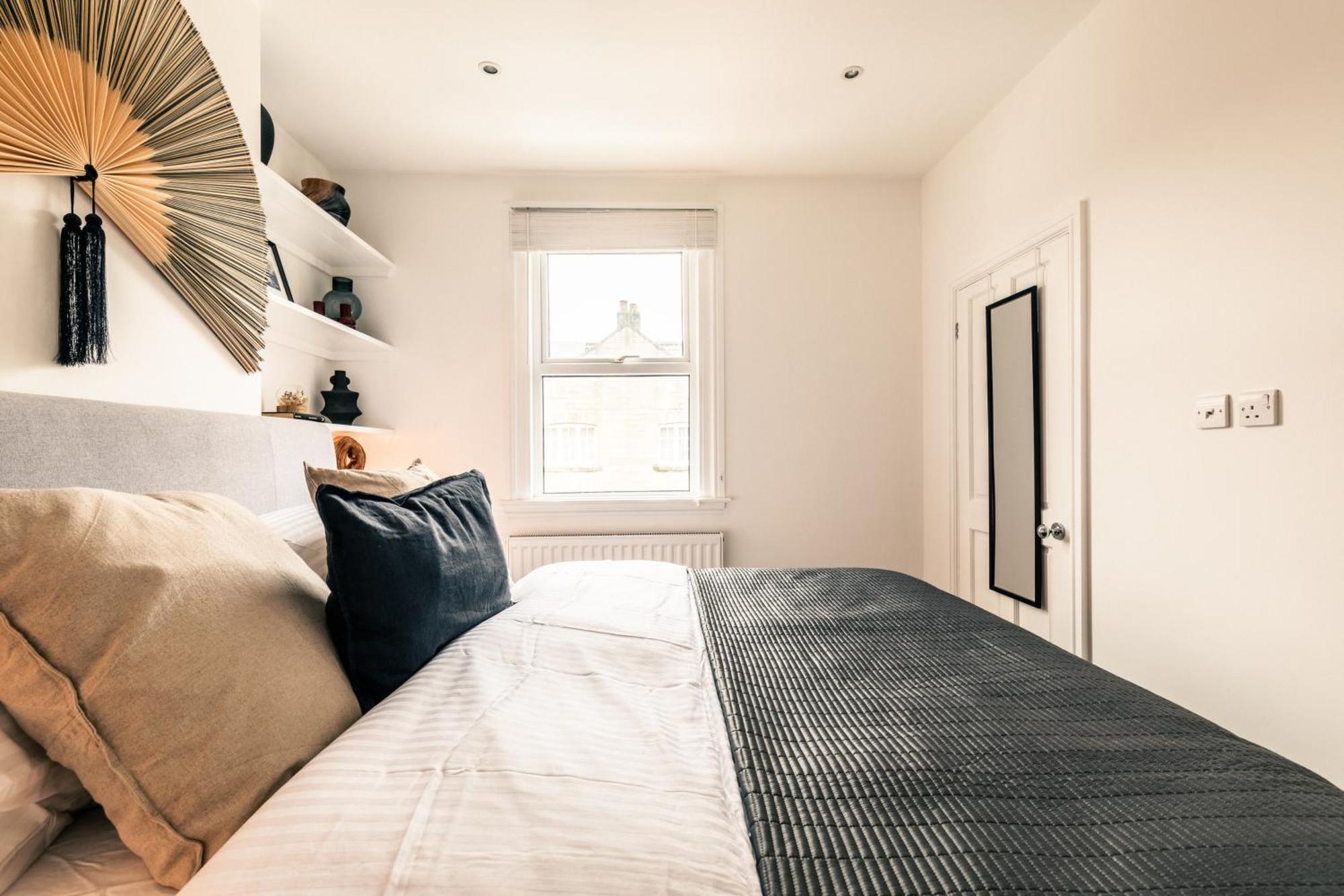 The Broadway Bath - 2 Bedrooms With Parking, Central Bath Extérieur photo
