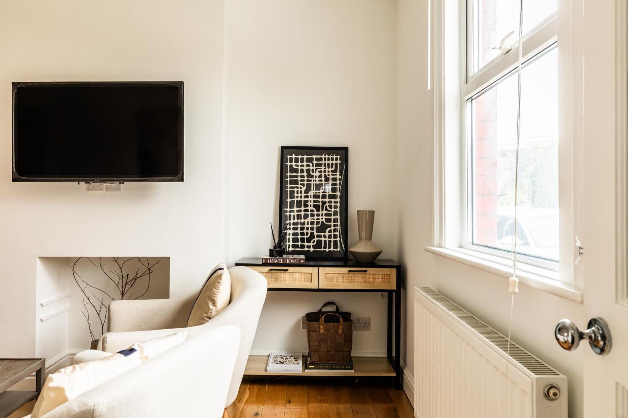 The Broadway Bath - 2 Bedrooms With Parking, Central Bath Extérieur photo