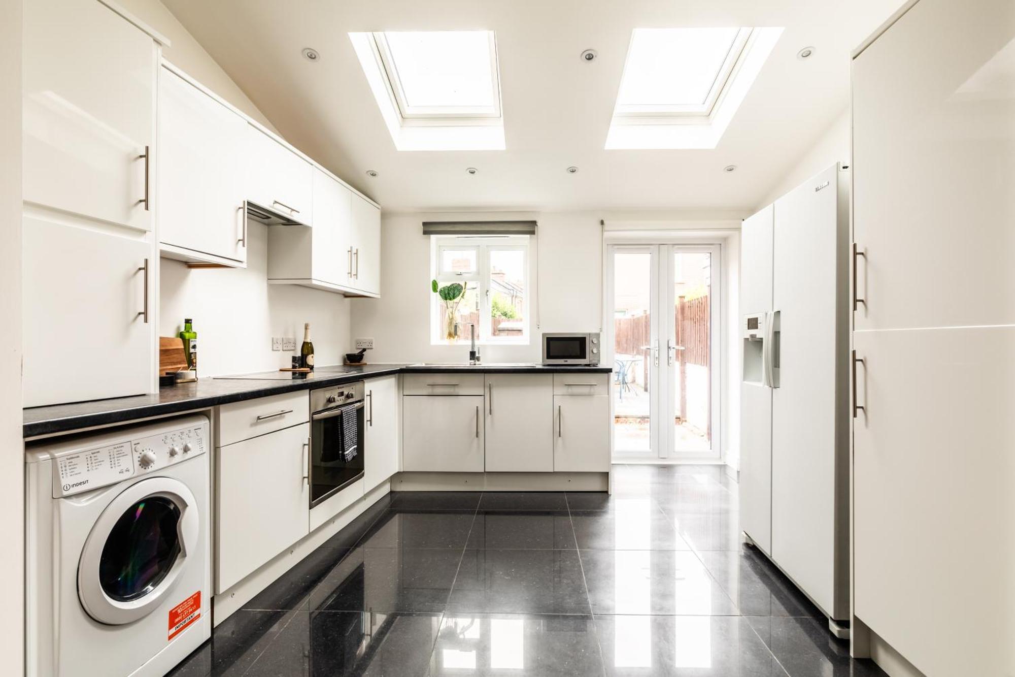 The Broadway Bath - 2 Bedrooms With Parking, Central Bath Extérieur photo